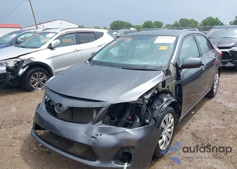 2013 Toyota Corolla Le z USA, uszkodzony, nr VIN 5YFBU4EE5DP160136